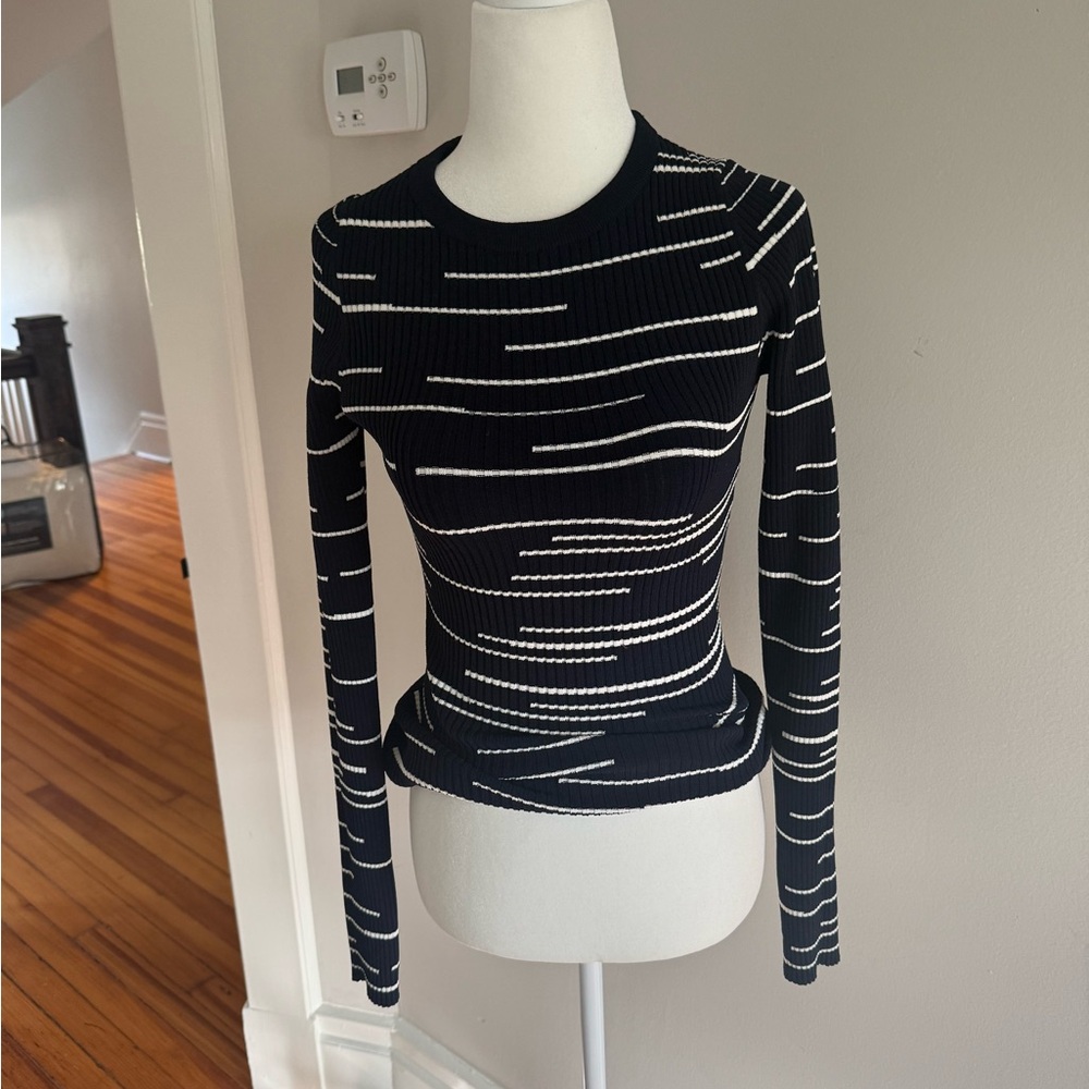 Autumn Cashmere Black & White Striped Long-Sleeve Ribbed Top